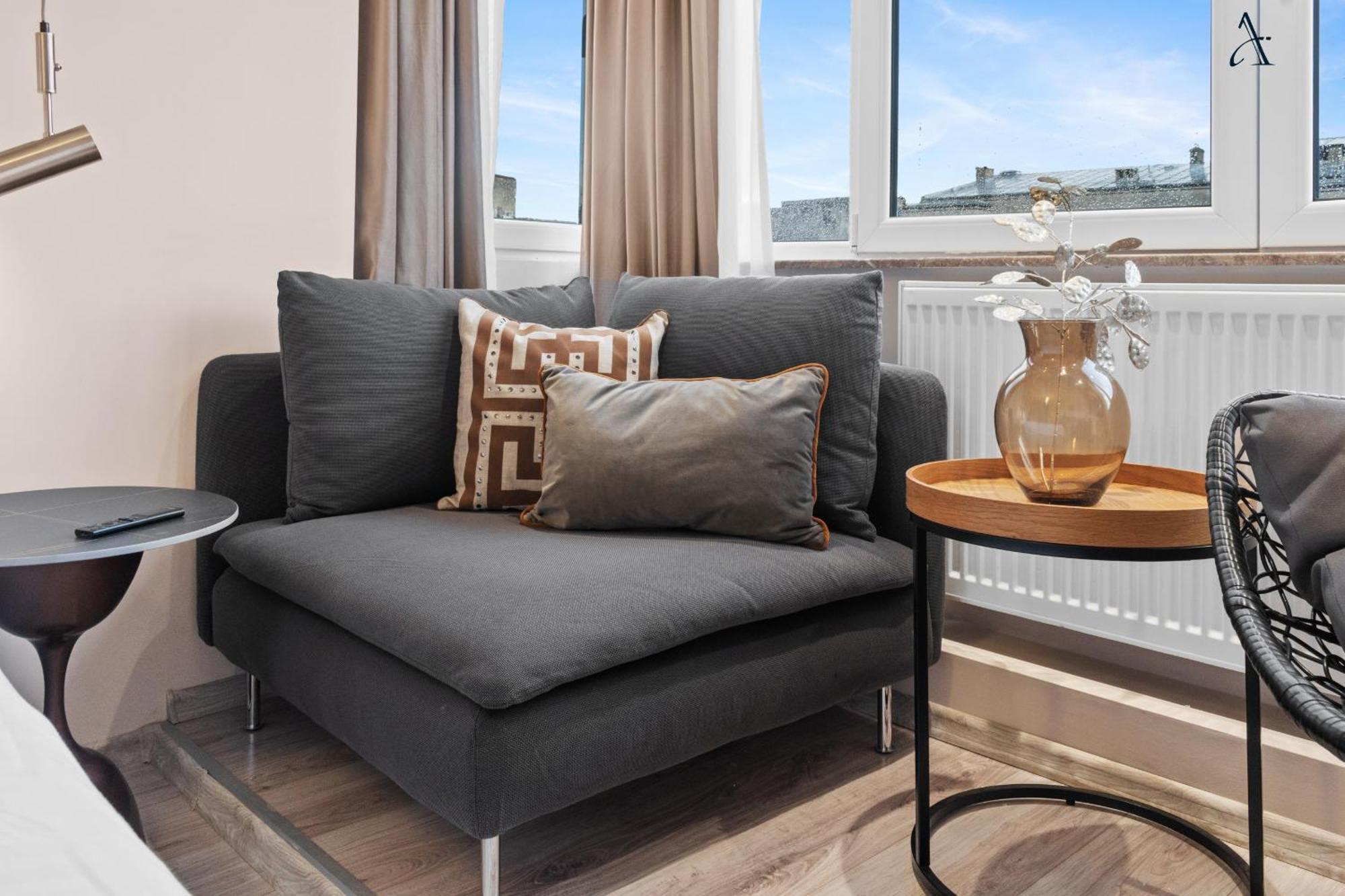 Rentforcomfort Penthouse Romana Boekarest Buitenkant foto